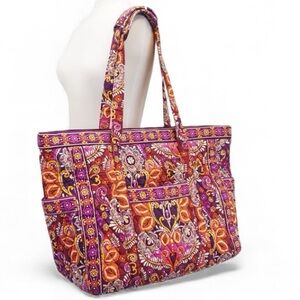Vera Bradley “Safari Sunset" retired pattern Travel/Weekender/Diaper Bag NWOT